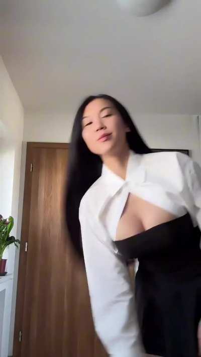 I’m not good with the captions🤣✌️