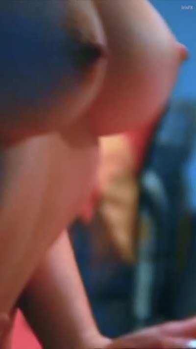 Sydney Sweeney - The Voyeurs (2021) - Riding - Vertical Crop & Smooth Slo-mo