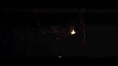 Short clip showcasing the durability of Robert Pattinson's Batsuit