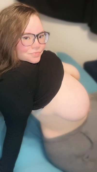 Hoping someone out there thinks I’m atleast a 5 😂 (f26)