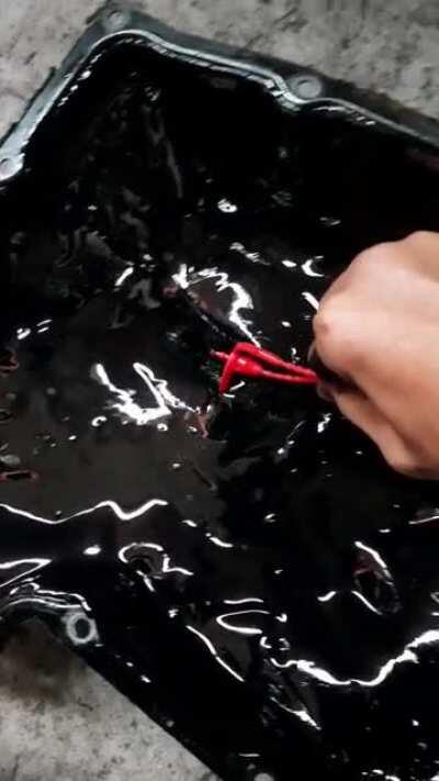 Ah yes , oil. Yes thats the oil pan