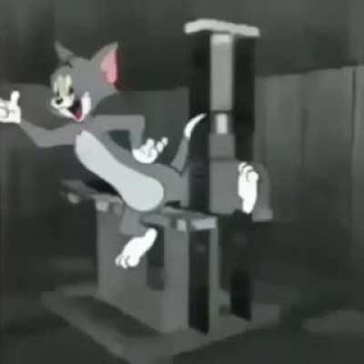 Oh lordy, Tom's in the Femur Breaker