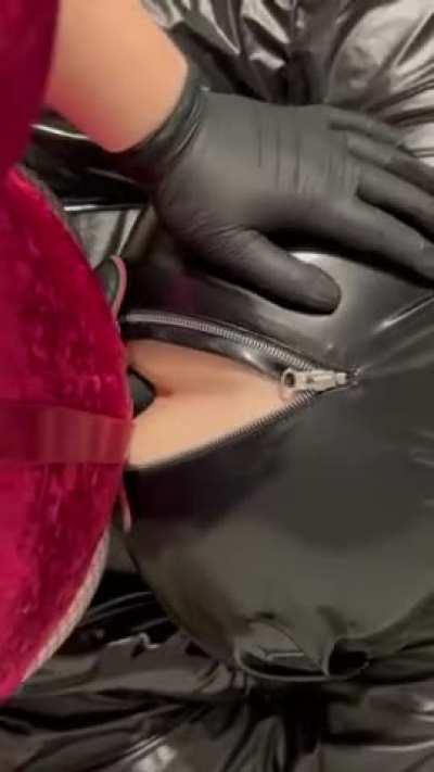 I love to fuck her little submissive ass 😈🔥