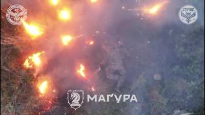 Reconnaissance Company of the 47th Mechanised Brigade ‘Magura’ detected an abandoned Russian soldier among buildings, he was then promptly eliminated by pilots of STRIKS (formerly Strike Drone Company). Published 21/10/2025.