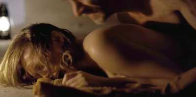 Would love to make Elizabeth Olsen moan like this for real 😩