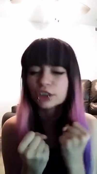 Thanks, I hate creepypastas now