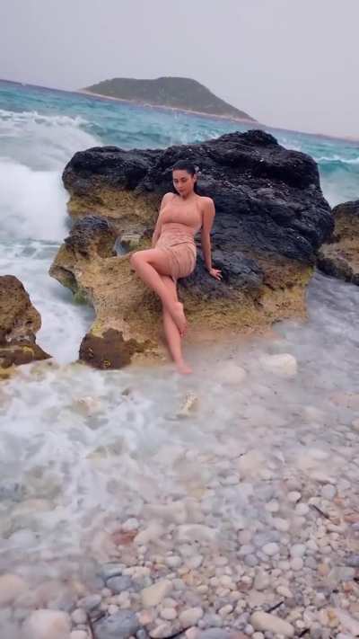 Beach nymph Helga 🌊🧜🏻