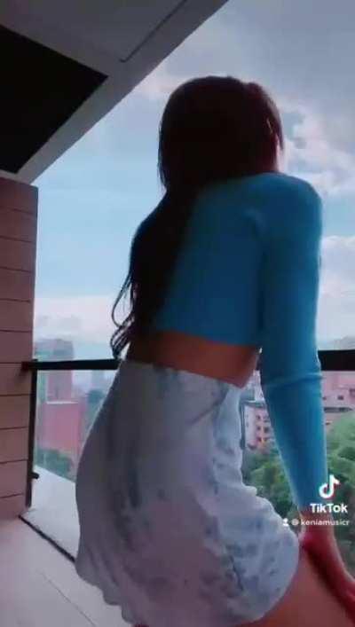 Kenia Gonzalez (@keniamusicr)