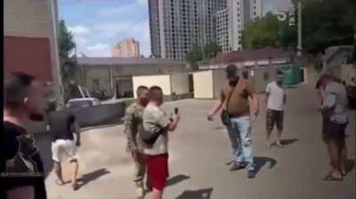 Video of the Colombian volunteers and their fight with Ukrainian military personnel.