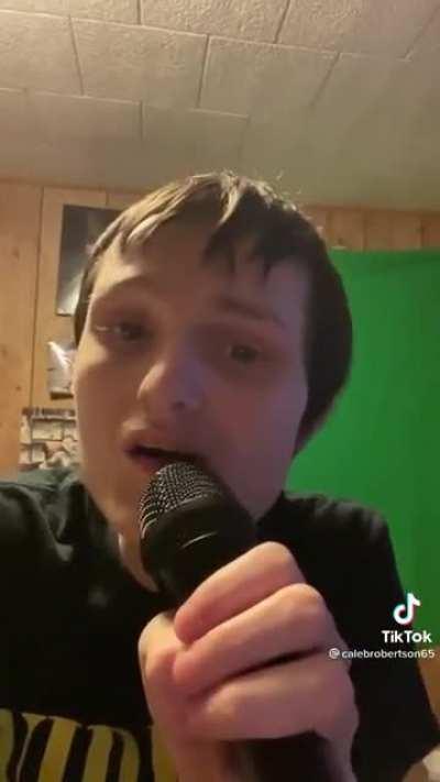 ᕙ(⇀‸↼‶)ᕗ this guy is serious