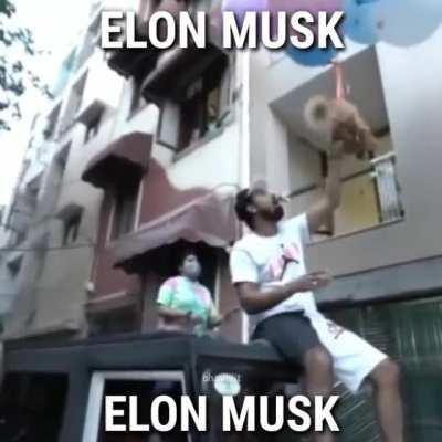 Talking to the moon🚀