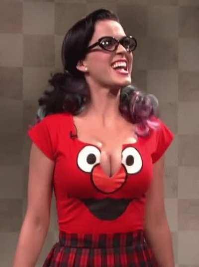 I nutted to Katy Perry legendary cleavage so many times