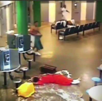 NIGGAS IS JAIL DONT PLAY WHEN IT COMES TO KIDS, WOMEN, & THE ELDERLY 👿👿👿 HE DIED A COUPLE TIMES 👿👿👿