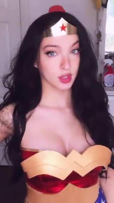 missbricosplay as Wonder Woman