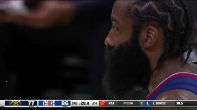 [Highlight] James Harden tries to walk the dog, kicks the ball, turns it over, and fouls to give up free throws the other way