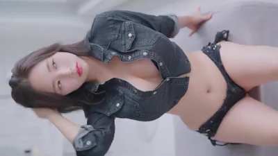 Yeon Hwa in a sexy black outfit