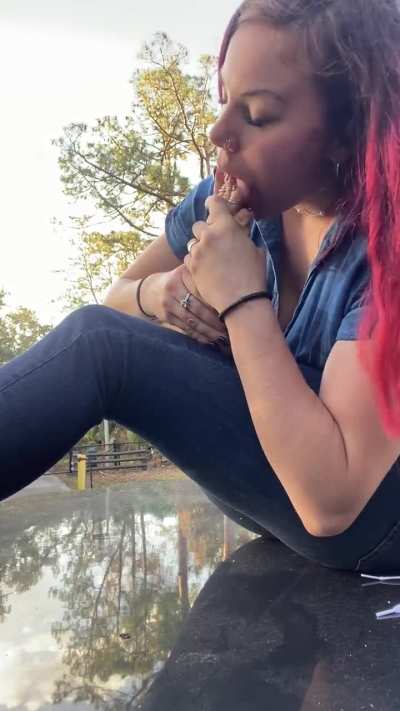 Hoping some one sees me so I don’t have to worship my feet by myself, and joins in on a little toke and walk through the trail. 