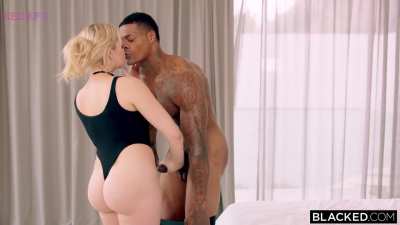 Mia Malkova couldn't stop stroking Jason Luv's cock while he is kissing her