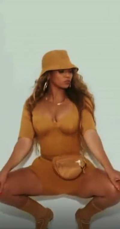 Beyonce sexy riding and bouncing out of control with her thighs spread slo-mo