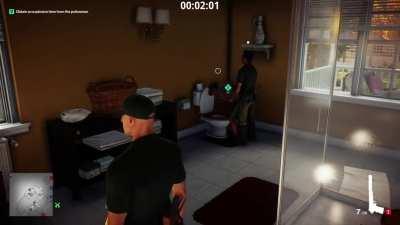 [Hitman 2] This NPC picked a bad time to use the bathroom