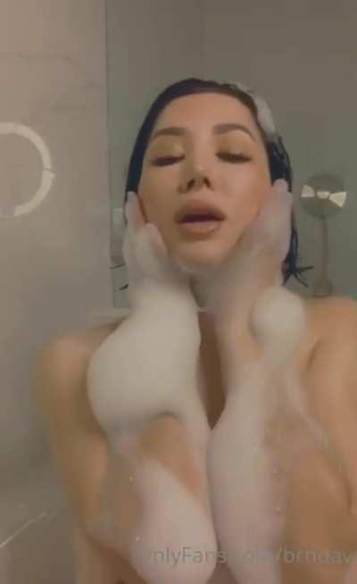 Brendav Nude Shower
