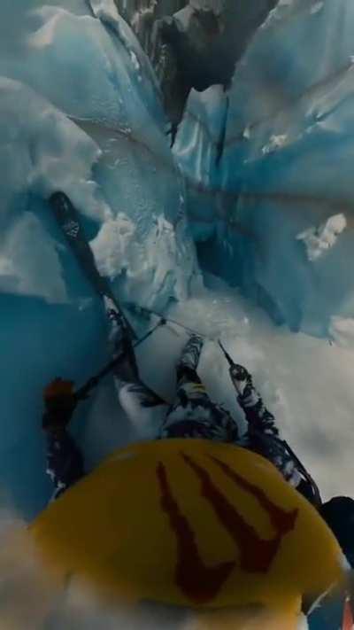 Sport Cam show the dangers of skiing 