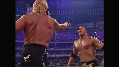 One of the best Wrestlemania moments of all time - Hogan hulks up for the first time in a WWF ring in 9 years.