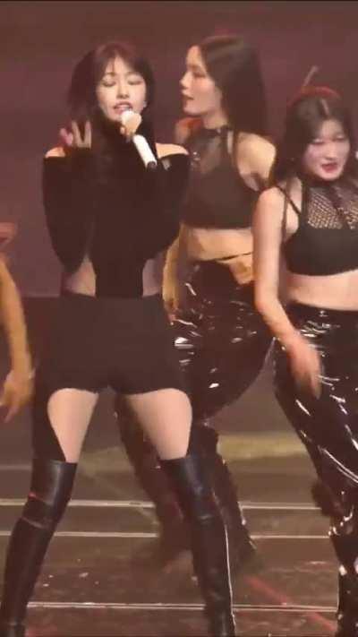 IVE - Yujin 🔥(with audio)