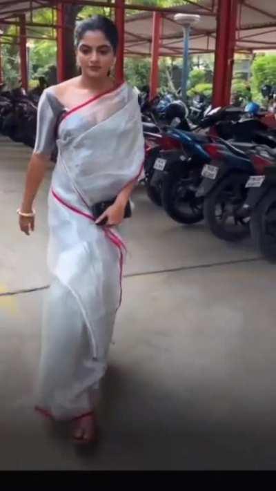 Nikhila Vimal 🤤🥵💦