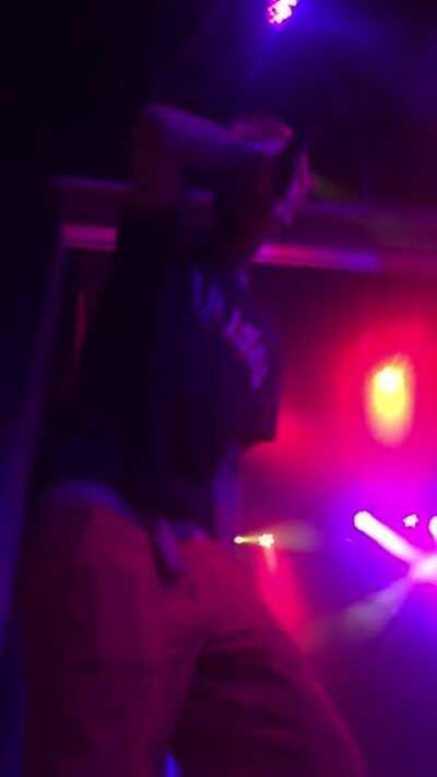 castles but its peep screaming tracys part