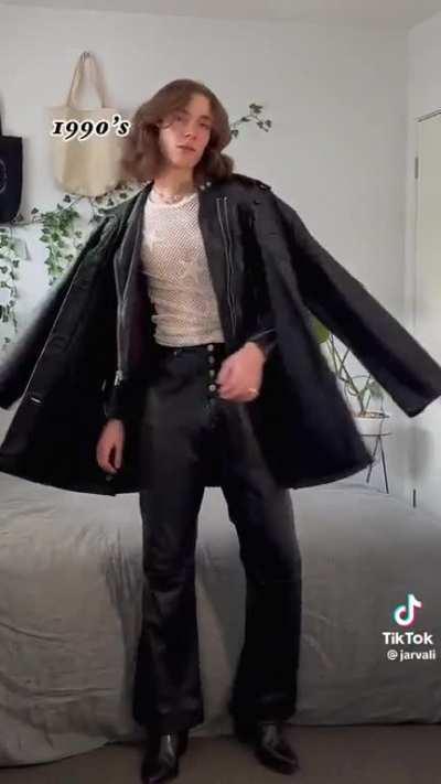 I can’t unsee Alucard