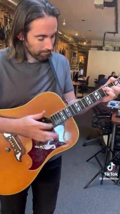 Dude absolutely crushes an acoustic Led Zeppelin cover.