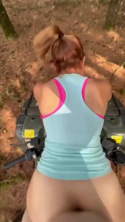 I love how he misses the hair grab ð