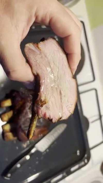 Everyone squeezes brisket … how about ribs?!