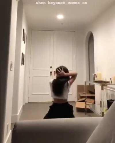 when beyonce comes on