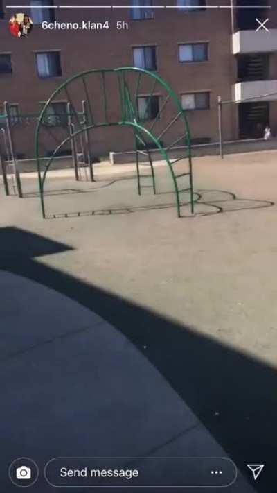 Munna Duke '' Oblock '' killing a bird for no reason 🤦‍♂️🤦‍♂️🤦‍♂️