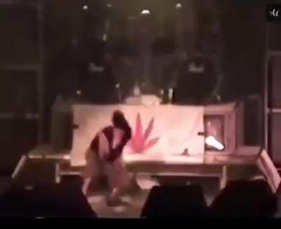 Imagine this is your first concert and this is the opening