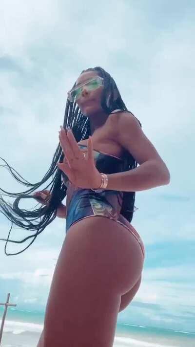 Those Hips Don't Lie