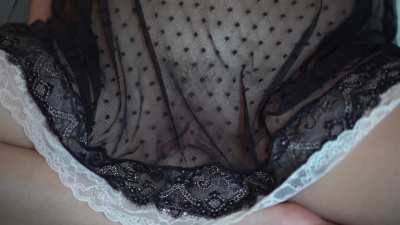 My heel got already too wet.. can i switch and ride your face