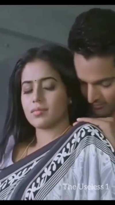 Shamna Kasim - Navel show