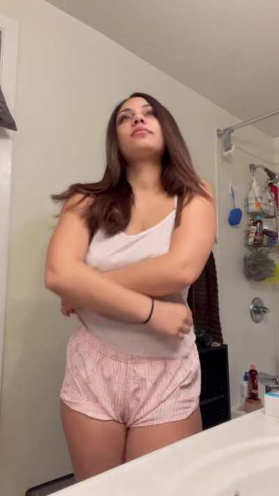 Time for a long, hot, steamy shower 💦💦