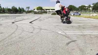 Foot brake circles doe