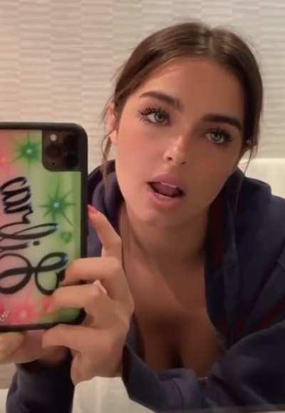 Sooo hot 🥵😈👅