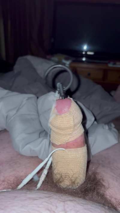 Hands free sounding and estim Cumshot