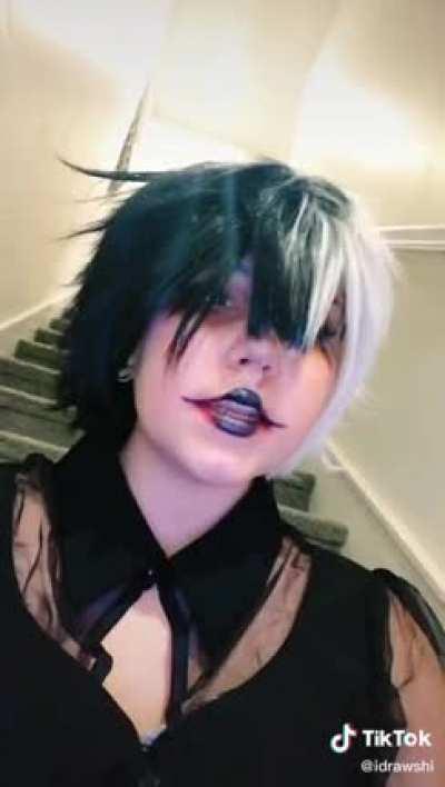 What the fuck is that makeup