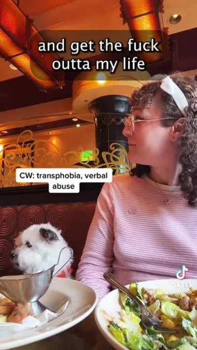 Trans person gets harassed at Cheesecake Factory