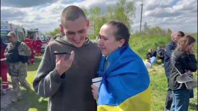 A Mother hears the voice of her son, who returned from captivity today. And he did not return alone, but with his wife. Ilya and Katya got married in Azovstal. The family was captured together. Today they are home.