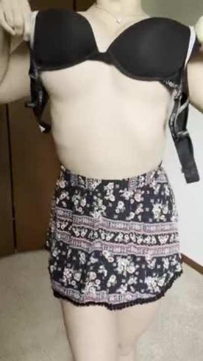 22[F4M] I'm literally sending to whoever upvotes 👻suchsail55