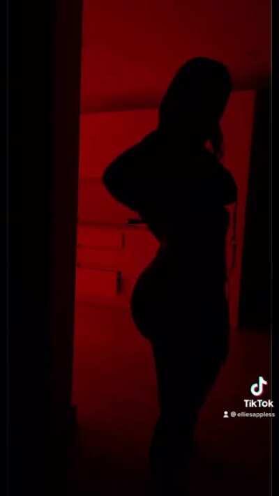 Bad bitch and a thick bitch 😻😈