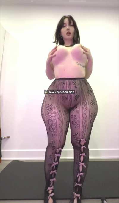 Goth PAWG Clap & Twerk